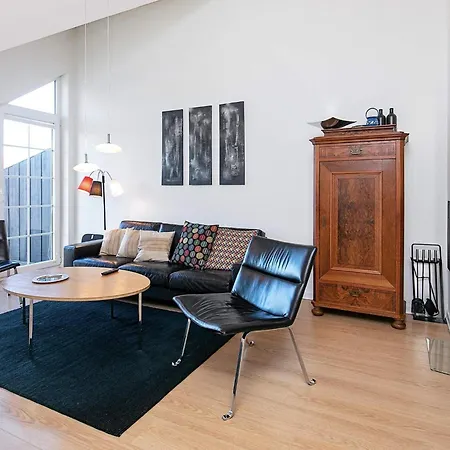Xxii Apartment